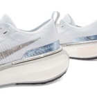 Nike Running Nike Invincible 3 Sneaker in Dust/Grey/Psychic Blue