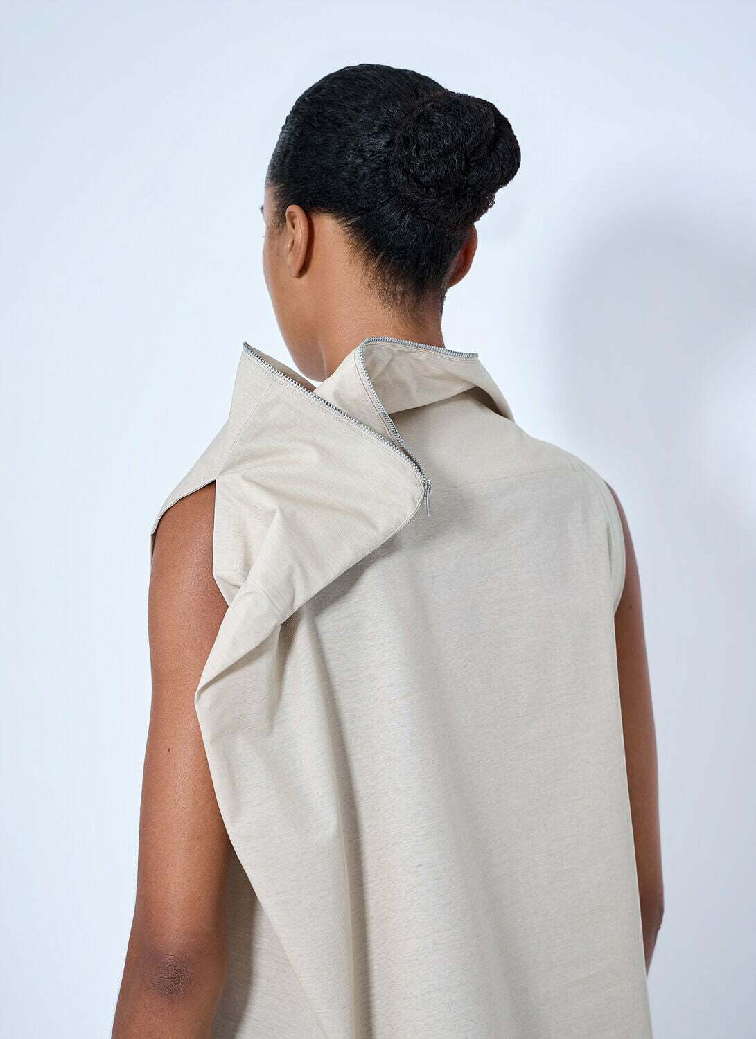 Issey Miyake Asymmetric Zip Detail Top
