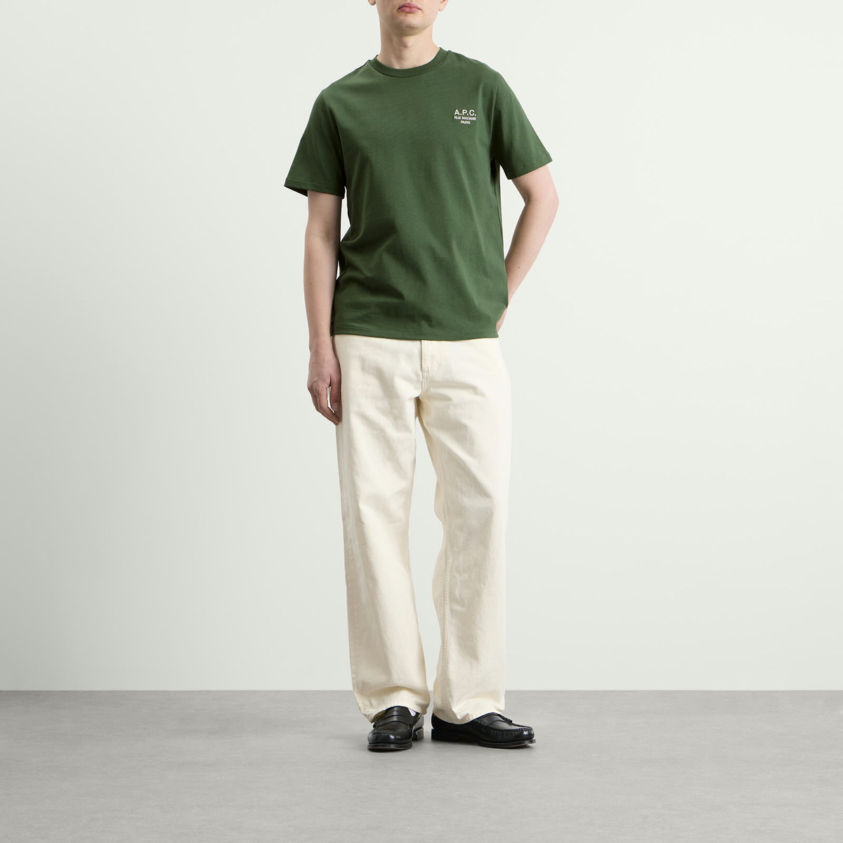 A.P.C. Men's Rue Madame Logo T-Shirt in T Fonce/Blanc