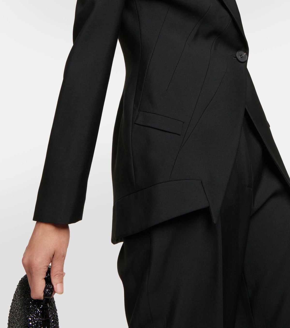【送料&関税込】Alexander McQueen Asymmetric Blazer Alexander McQueen Asymmetric blazer | SchaferandweinerShops