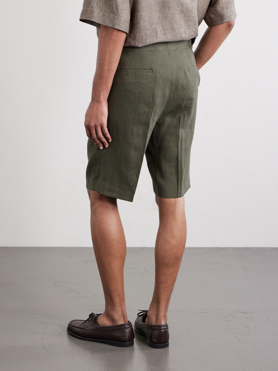 De Petrillo - Straight-Leg Pleated Linen Shorts - Green