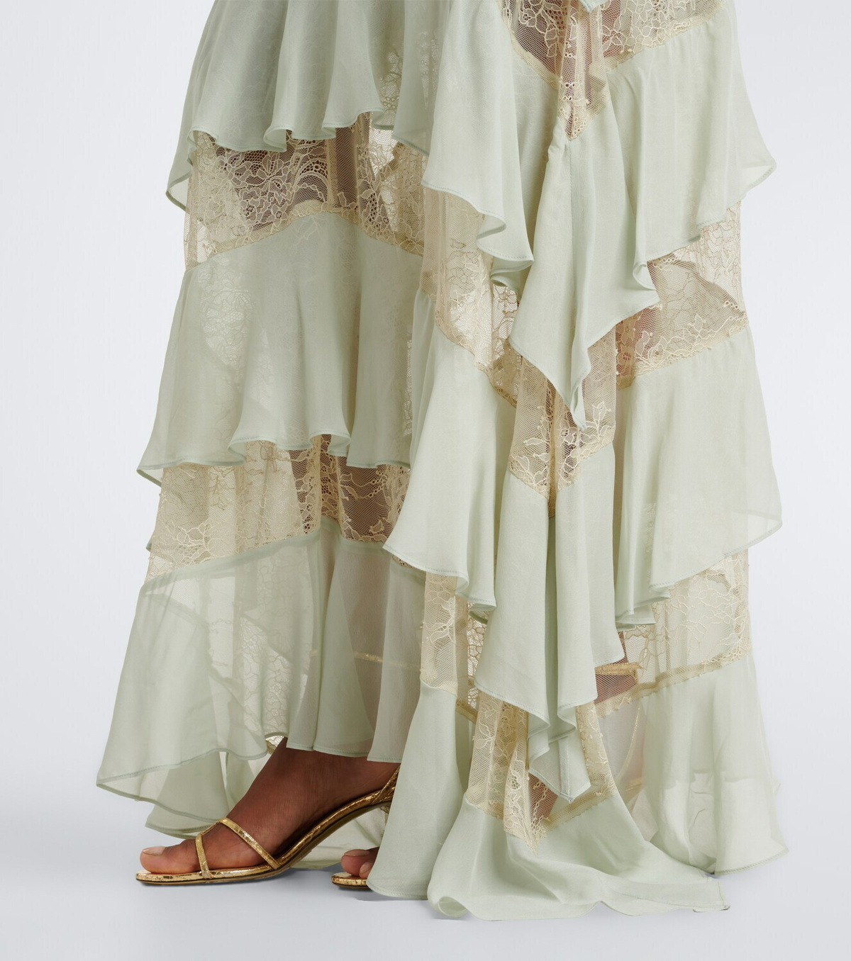 De La Vali Auralite lace-paneled tiered gown
