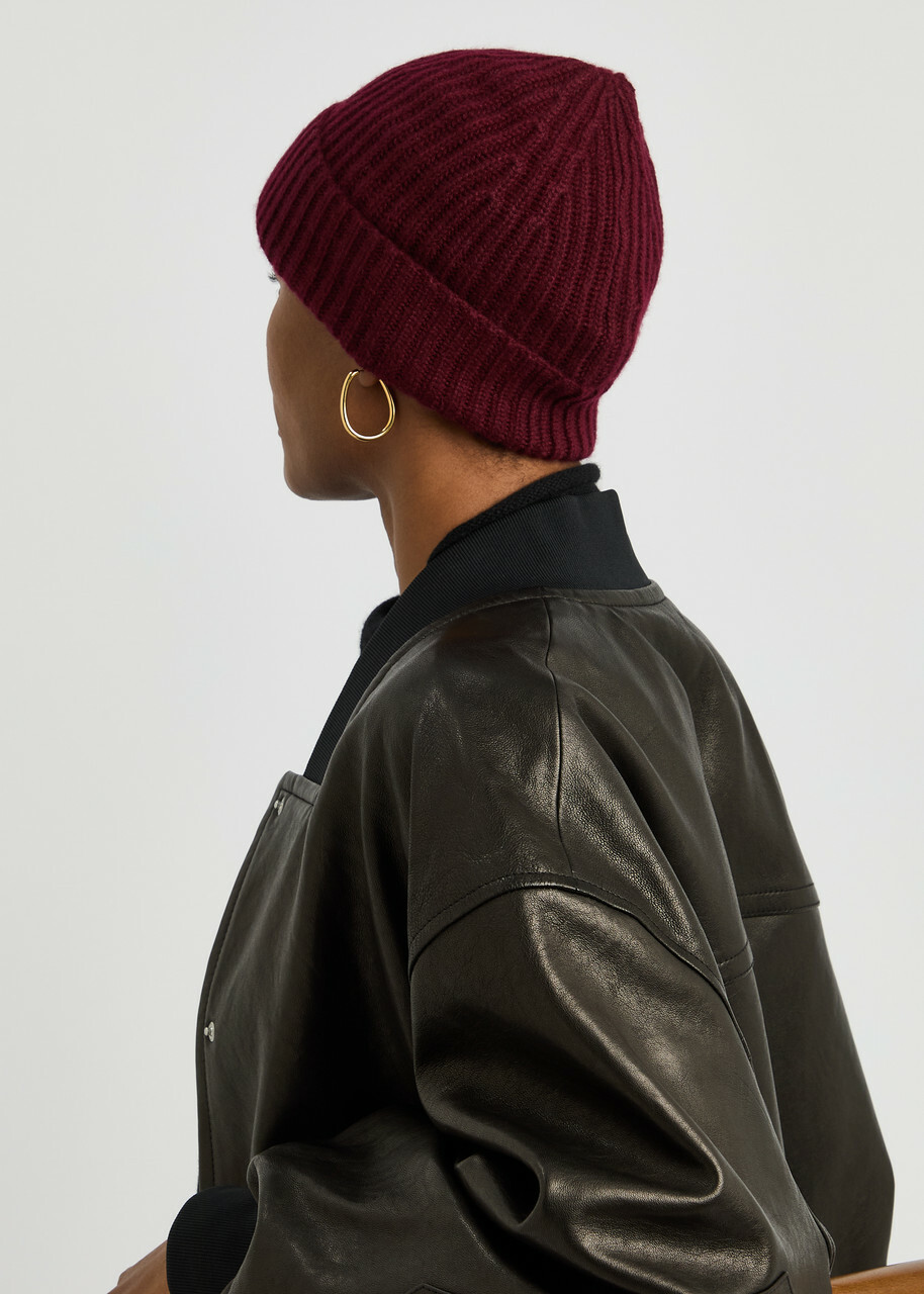 Lisa Yang Martigny Ribbed Cashmere Beanie - Burgundy - One Size
