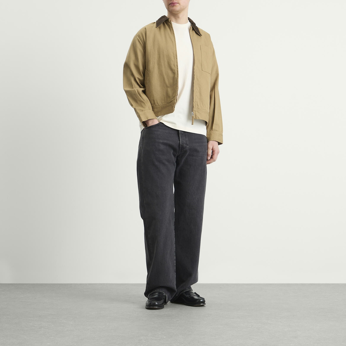 Foret Men's Walker T-Shirt in Cloud/Navy