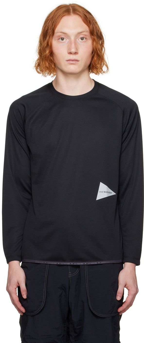 And wanderロンT and wander Black Raglan Long Sleeve T-Shirt and Wander