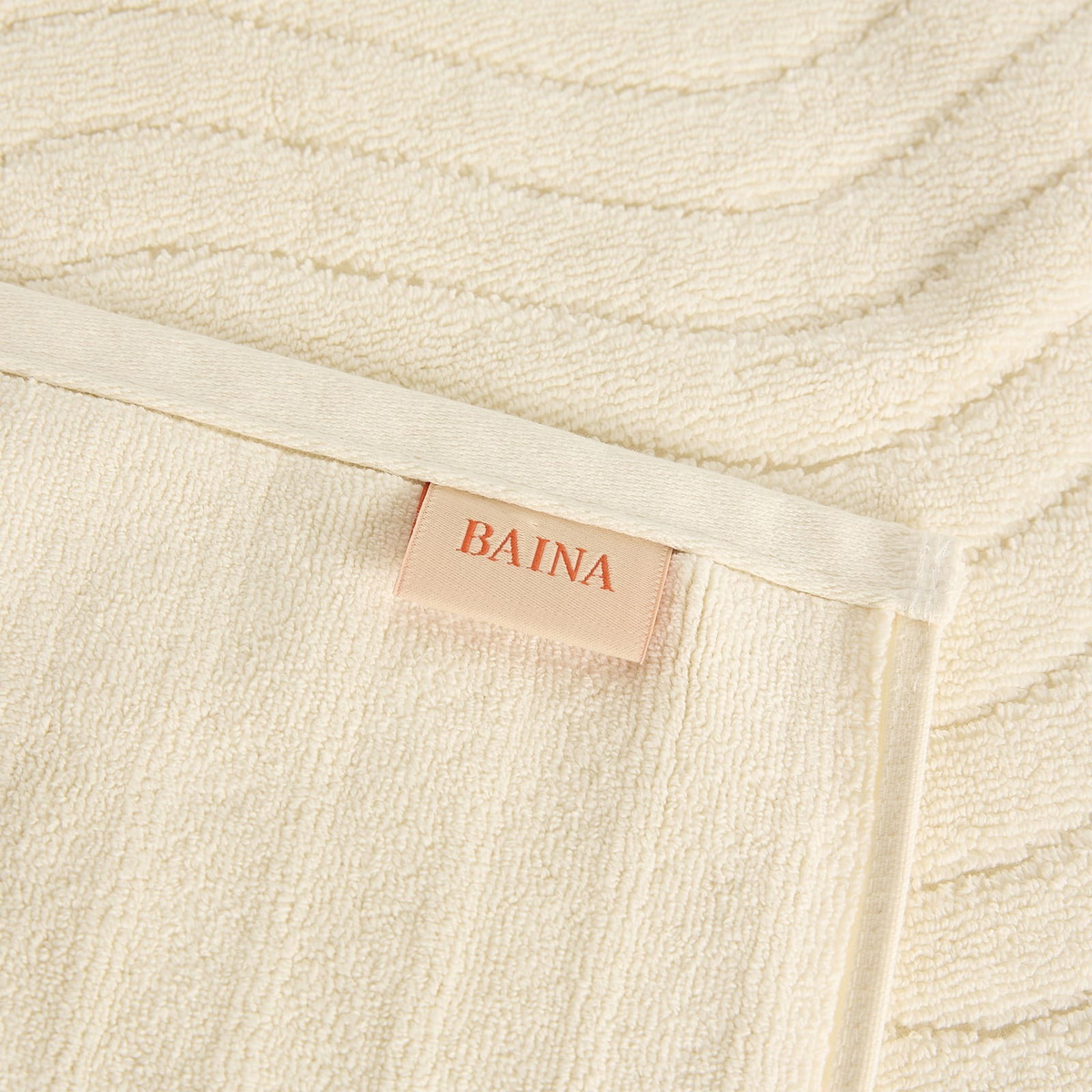 Baina Eyre Bath Mat in Ivory 