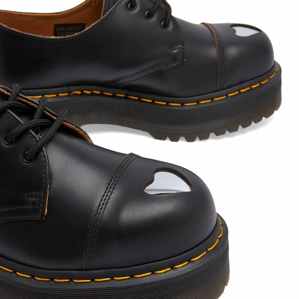 Dr martens quad smooth quartz hotsell