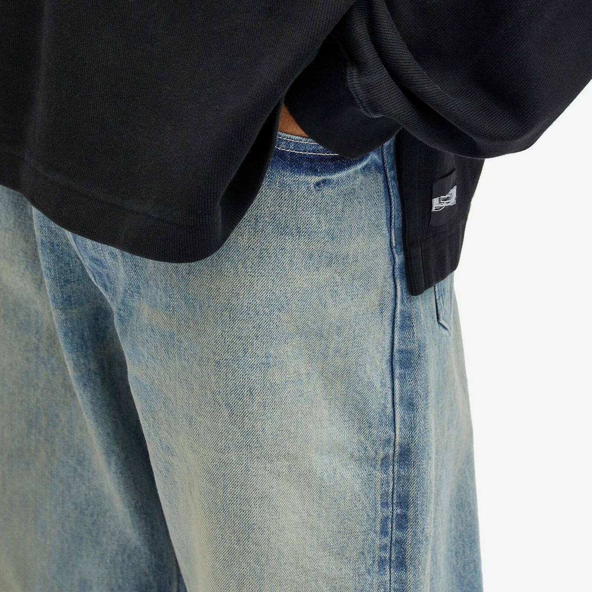 Auralee Men's Selvedge Faded Straight Leg Jeans in Faded Indigo