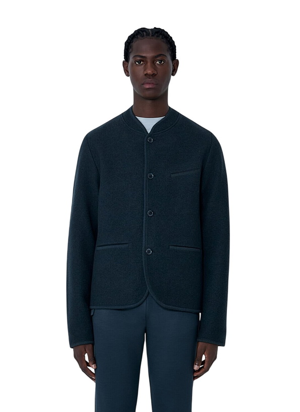 Photo: RIER Walker Jacket