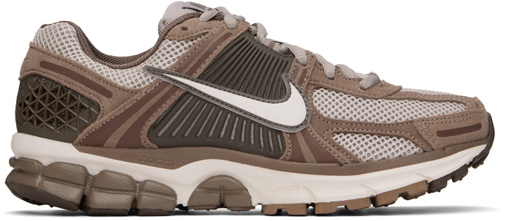 Photo: Nike Brown Zoom Vomero 5 Sneakers