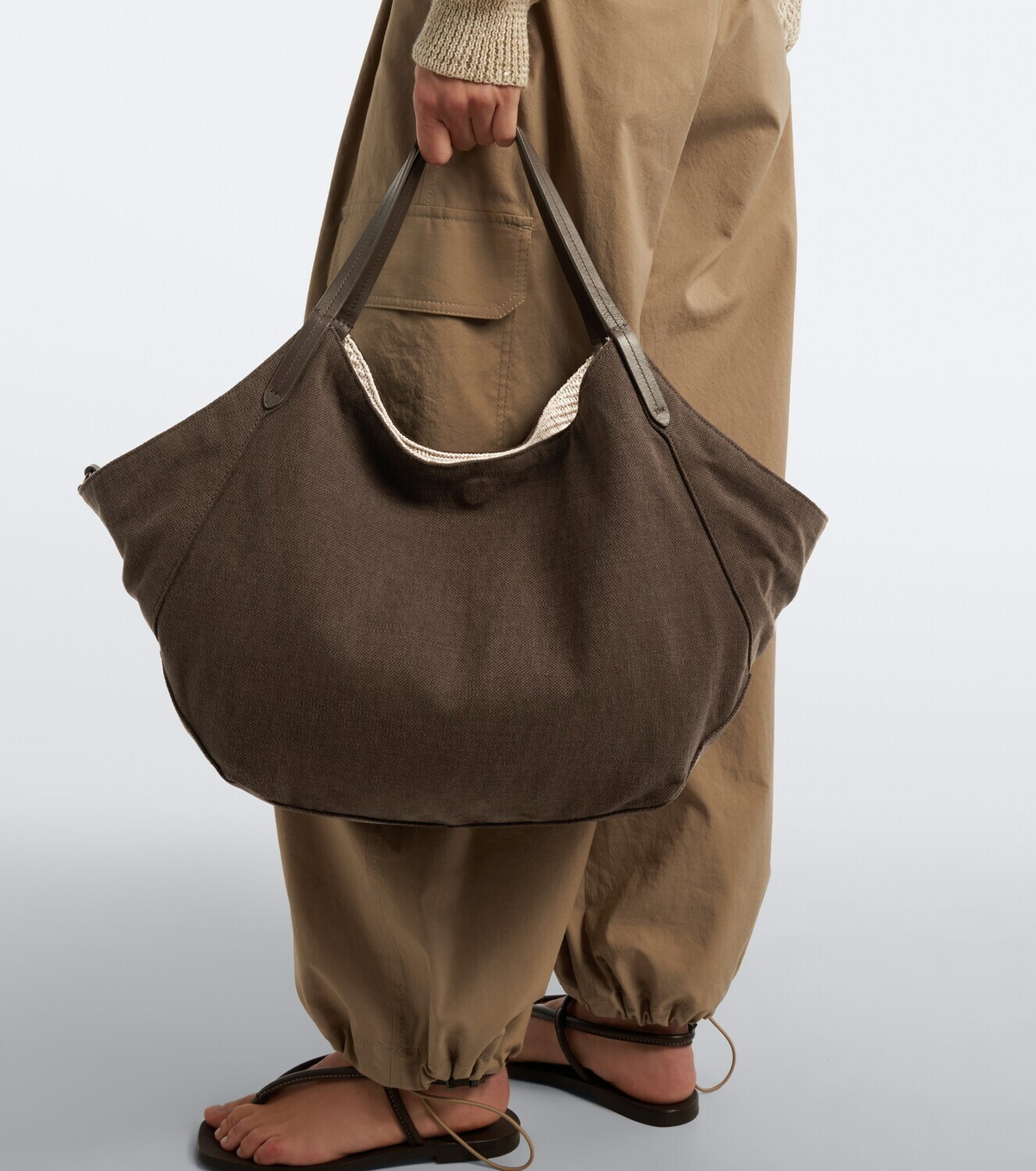 Brunello Cucinelli Reversible raffia-effect shopper