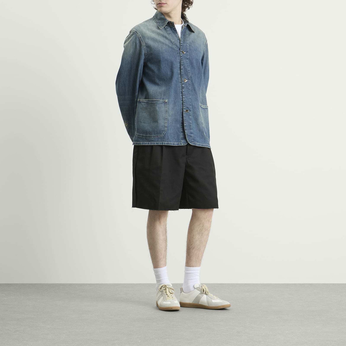 Maison Margiela Men's Raw Hem Tailored Shorts in Black