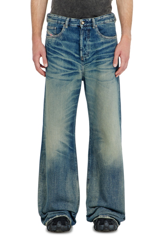 Photo: Diesel Relaxed Jeans Low Waist D-Rise - Jeans Mens in Blue