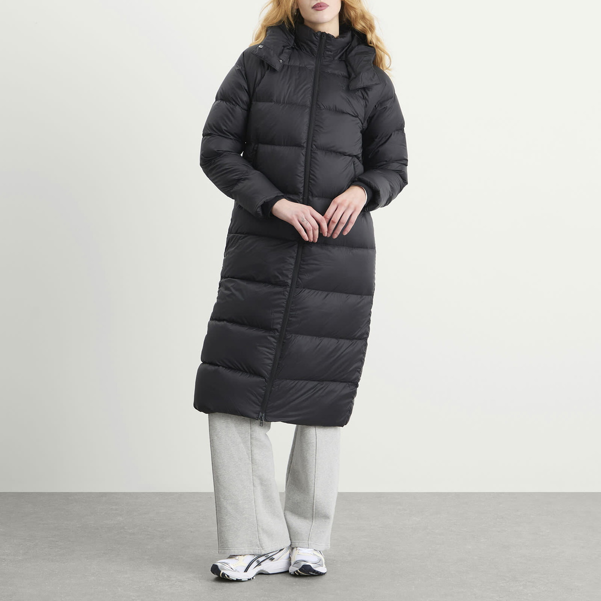 The North Face Women's Hydrenalite City Long Down Parka Jacket in Tnf Black