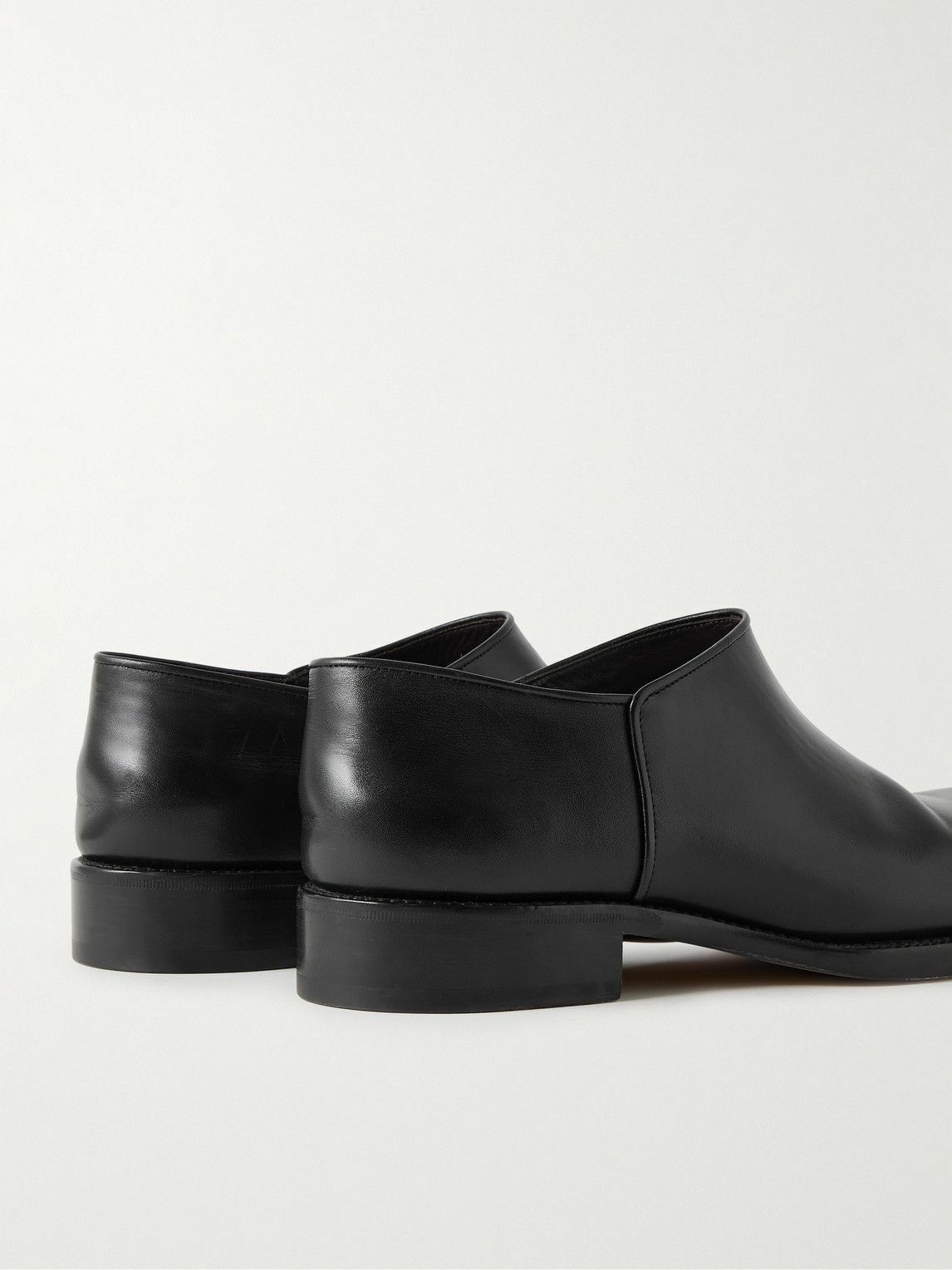The Row - Nobilis Leather Slip-On Shoes - Black