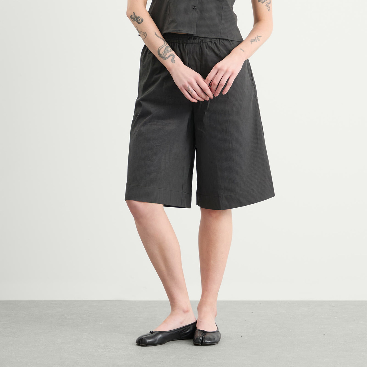 Deiji Studios Women's Long Lounger Shorts in Black Stripe