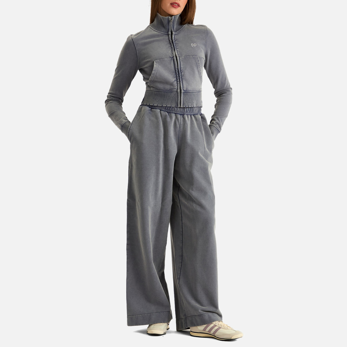 Daily Paper Women's Fitted Sweatshirt in Wet Weather