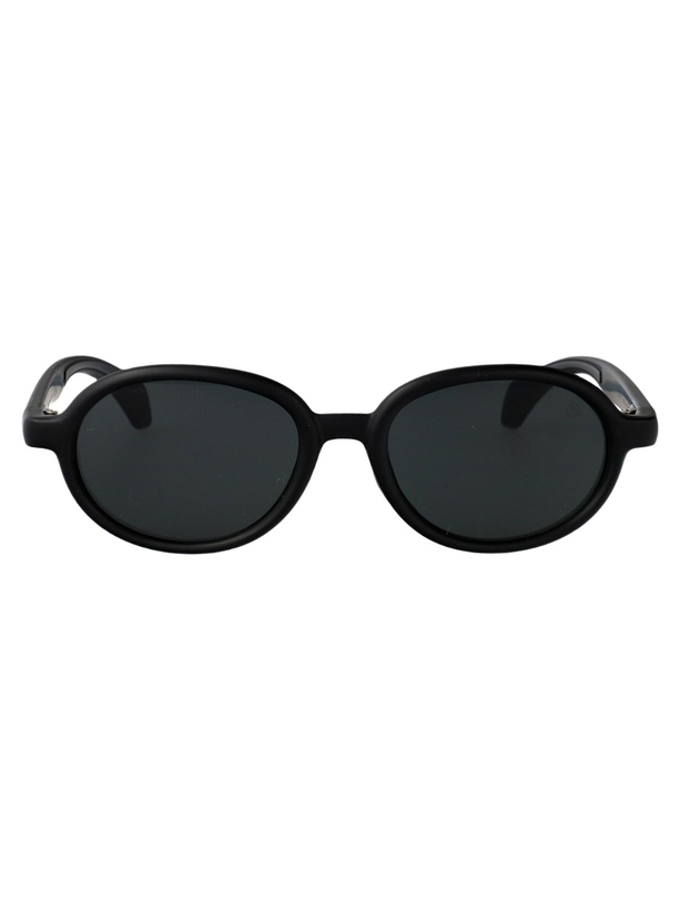 Photo: Moncler Eyewear Caprice Sunglasses