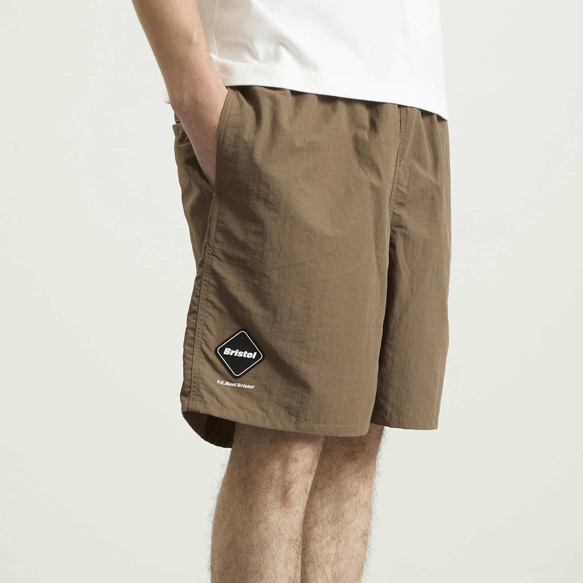 ウェア FCRB.Nylon Easy Shorts F.C. Real Bristol Men's Nylon Easy Shorts in Mocha F.C. Real Bristol