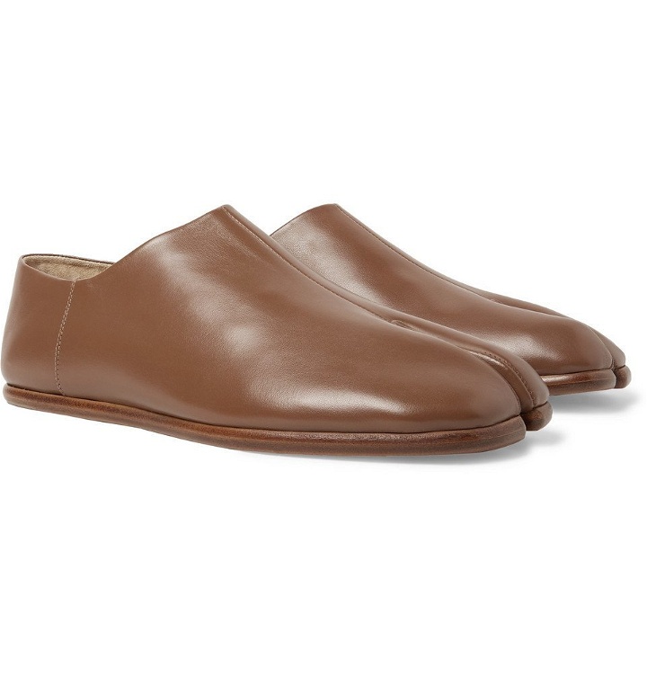 Photo: Maison Margiela - Tabi Collapsible-Heel Split-Toe Leather Loafers - Men - Brown