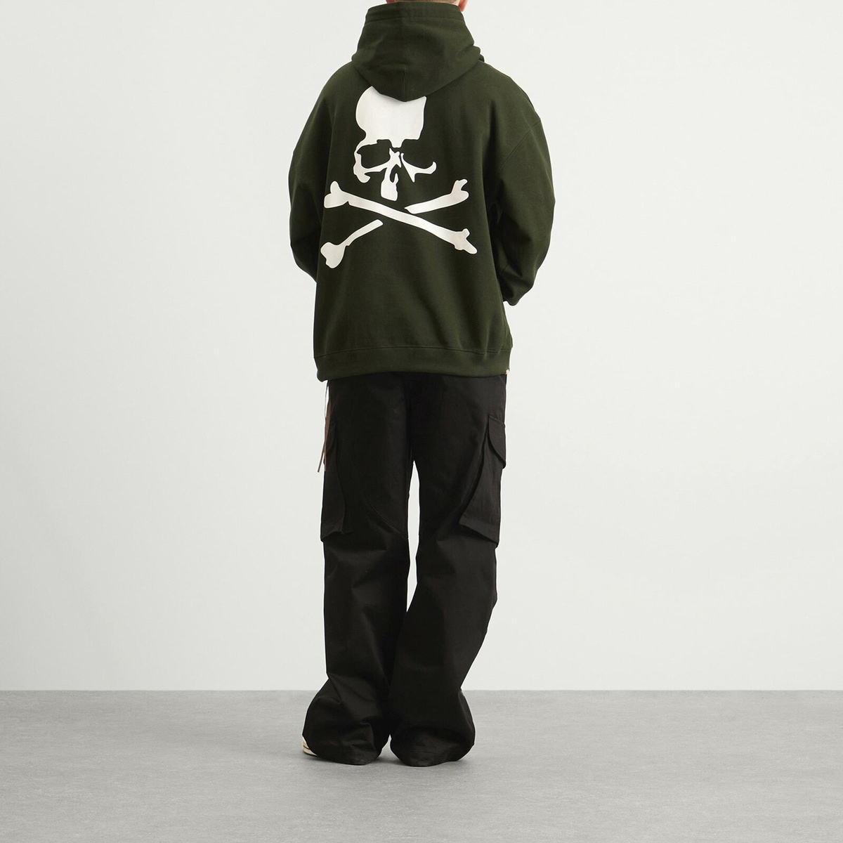 MASTERMIND WORLD Men's OG LOGo Hoodie in Olive