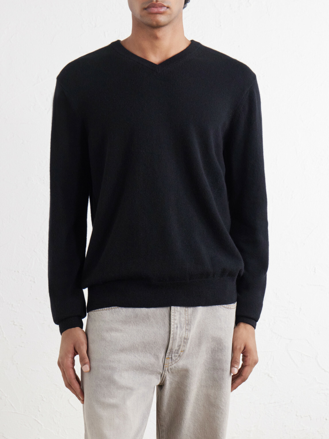 Sunspel - Cashmere V-Neck Sweater - Black