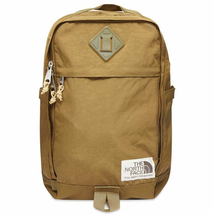 Photo: The North Face Men's Berkeley Daypack in Military Olive/Antelope Tan