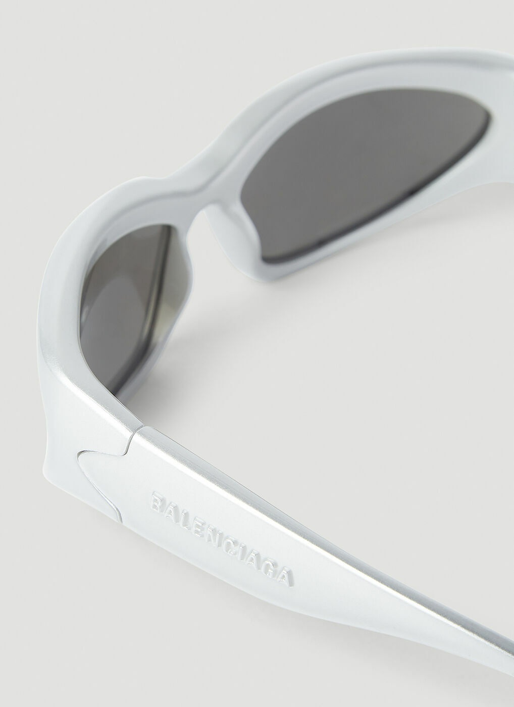 Balenciaga - Swift Oval Sunglasses in Grey Balenciaga