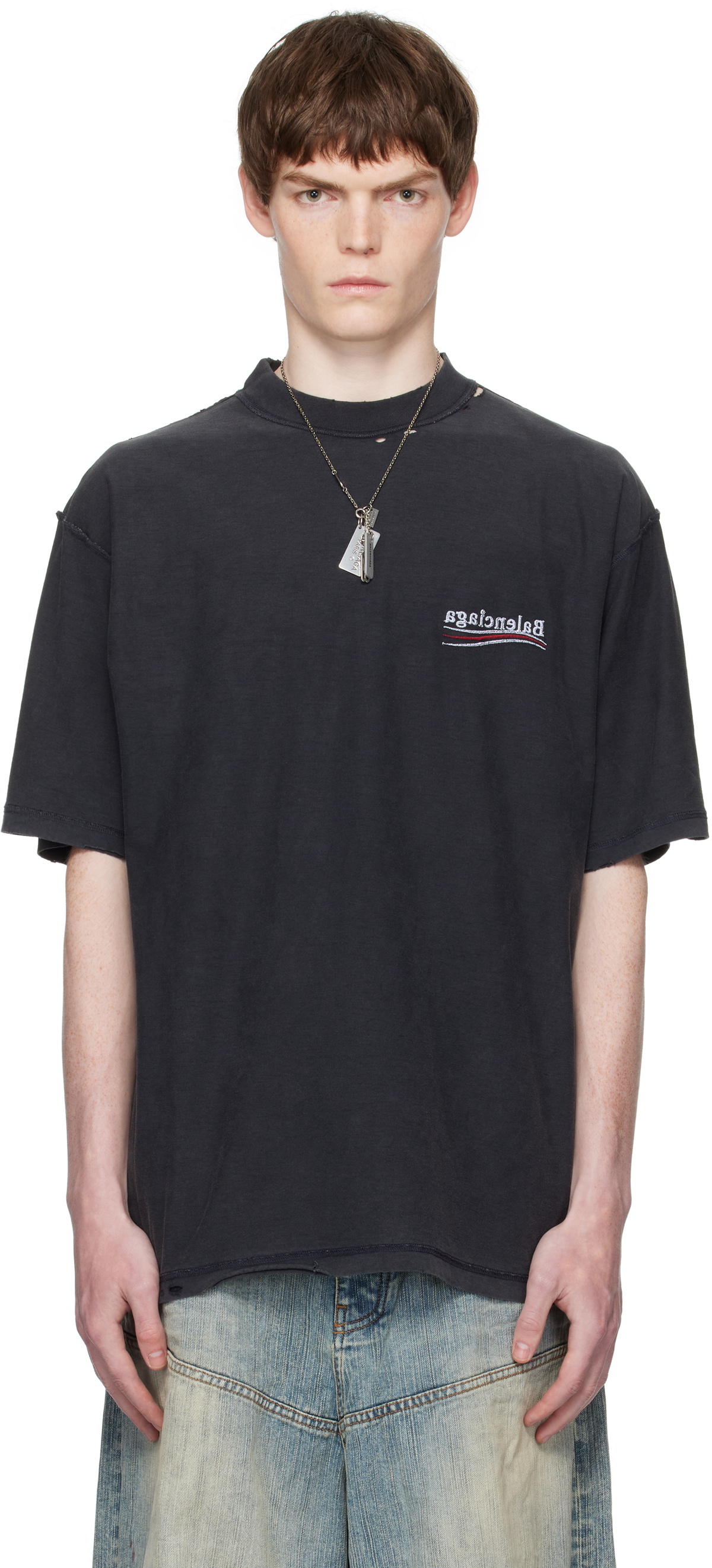 【Balenciaga】ブラック 'Pigalle' スモールフィット Tシャツ Balenciaga: Black 'Pigalle' Small Fit T-shirt | SSENSE