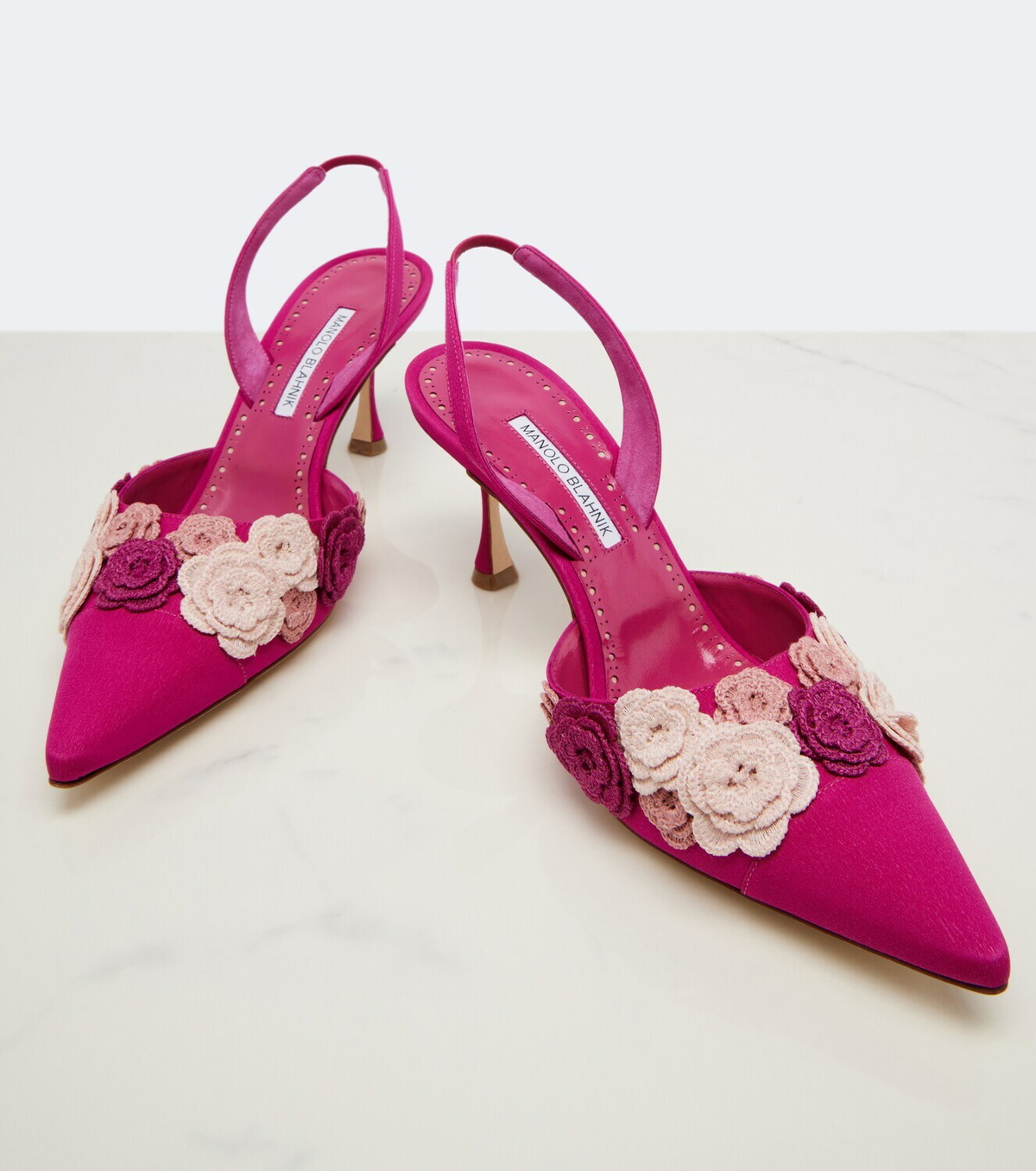 Manolo Blahnik Svemuta floral-appliqué slingback pumps