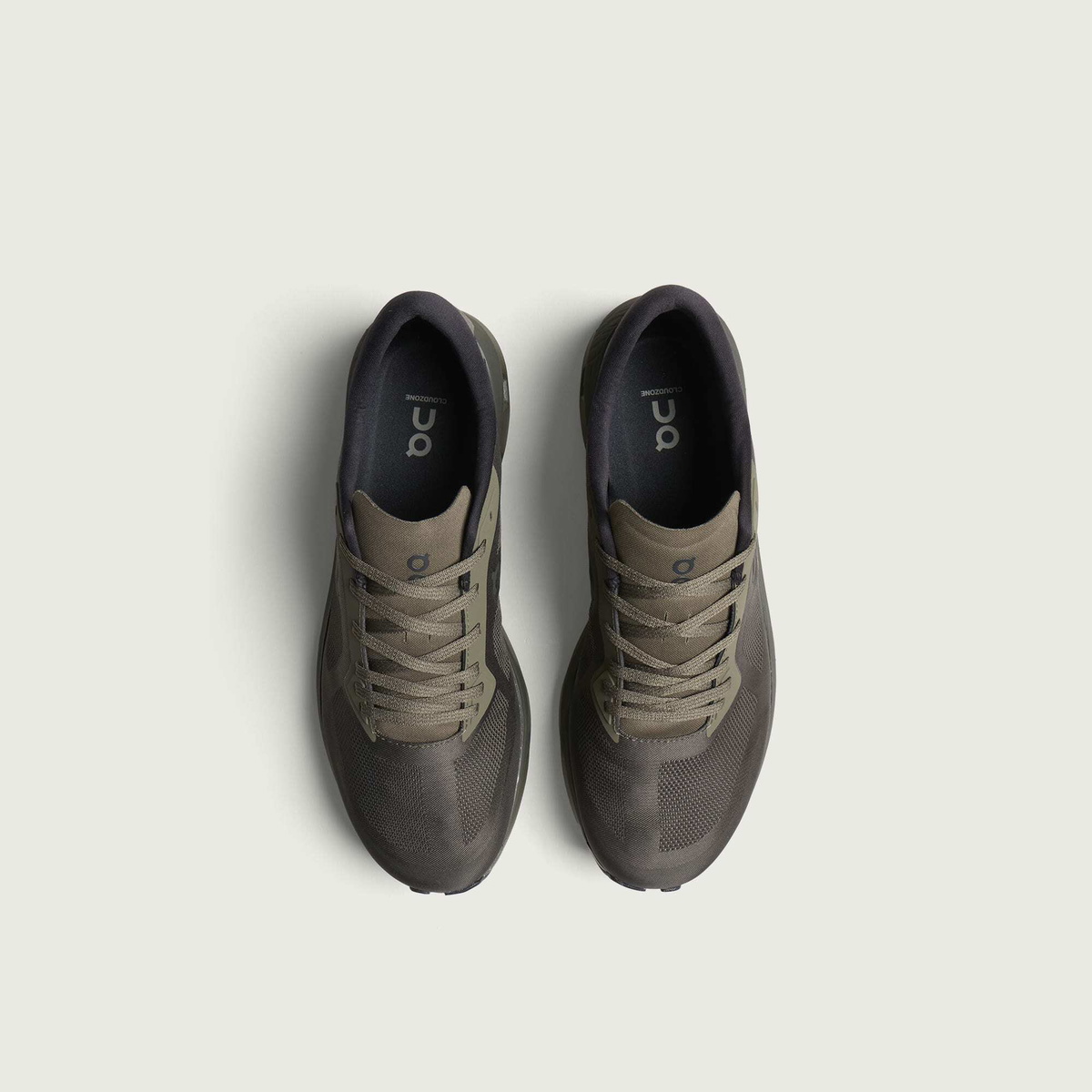 ON Men's Cloudze Sneaker in Espresso/Bark