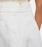 Chloe - High-rise linen shorts