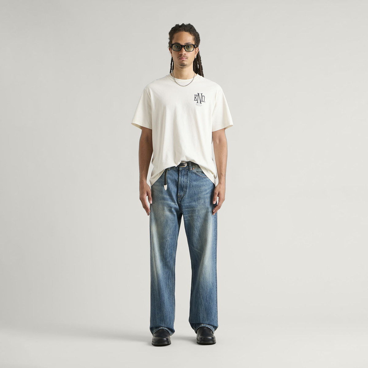 END. Mono T-shirt in Smoke White