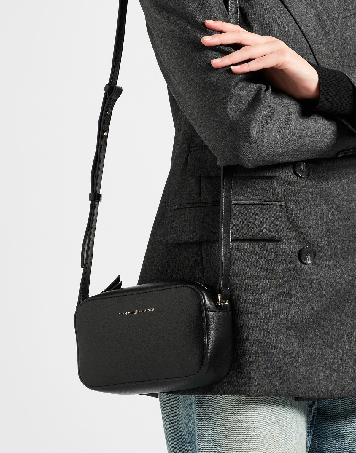 Tommy Hilfiger Womens Cross-body bag in Black