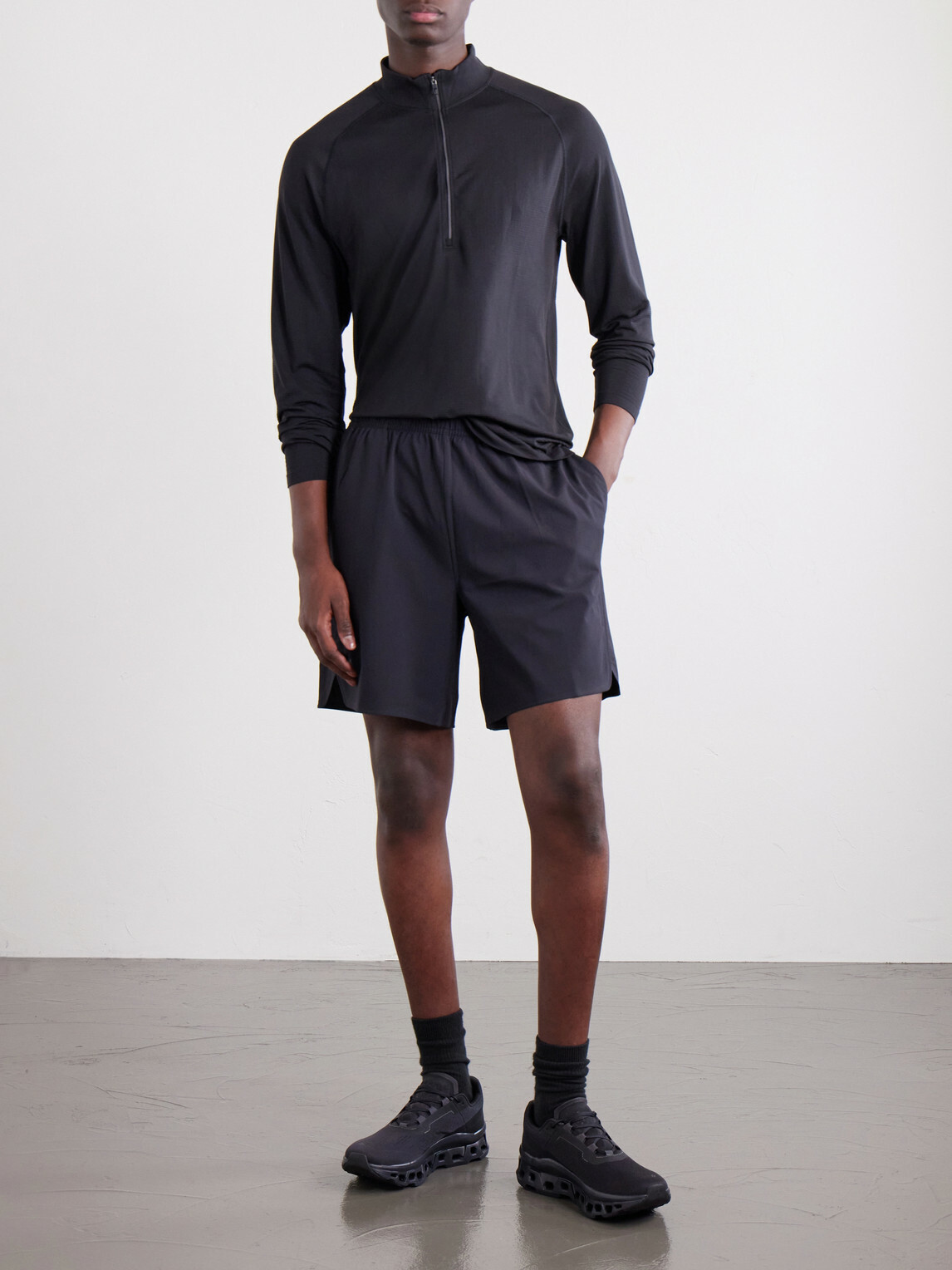 On - Train Straight-Leg 7'' Recycled-Jersey Shorts - Black
