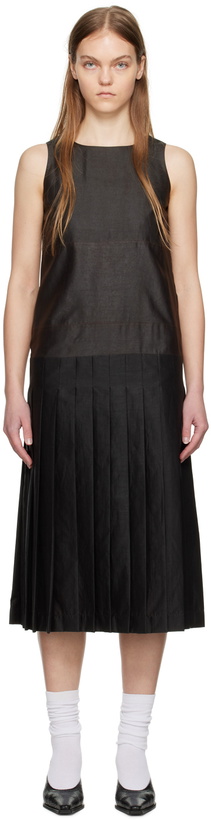 Photo: UMBER POSTPAST Brown Mud-Dyed Midi Dress