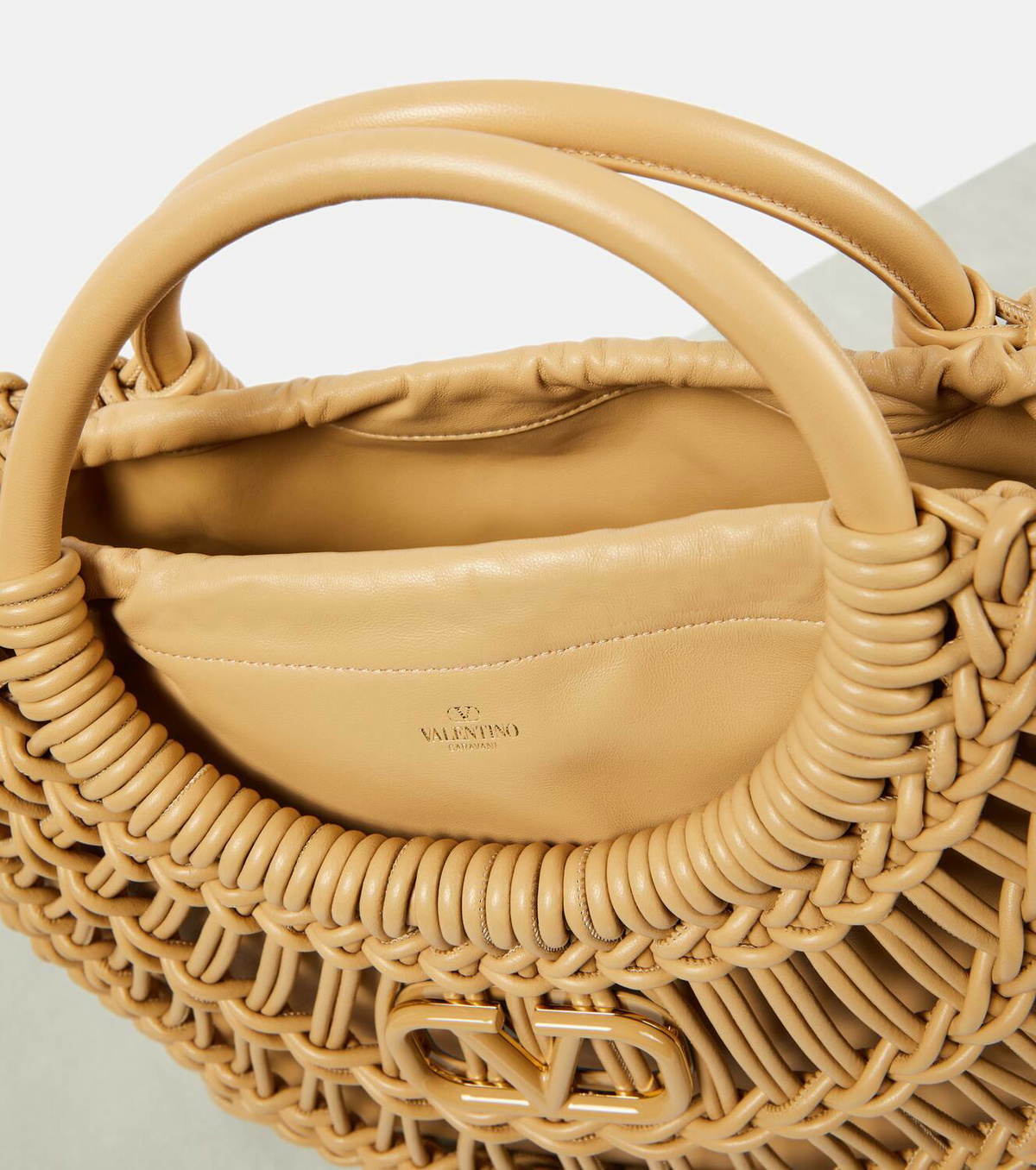 VALENTINO GARAVANI ハンドバッグ ゴールド金具 ブラック