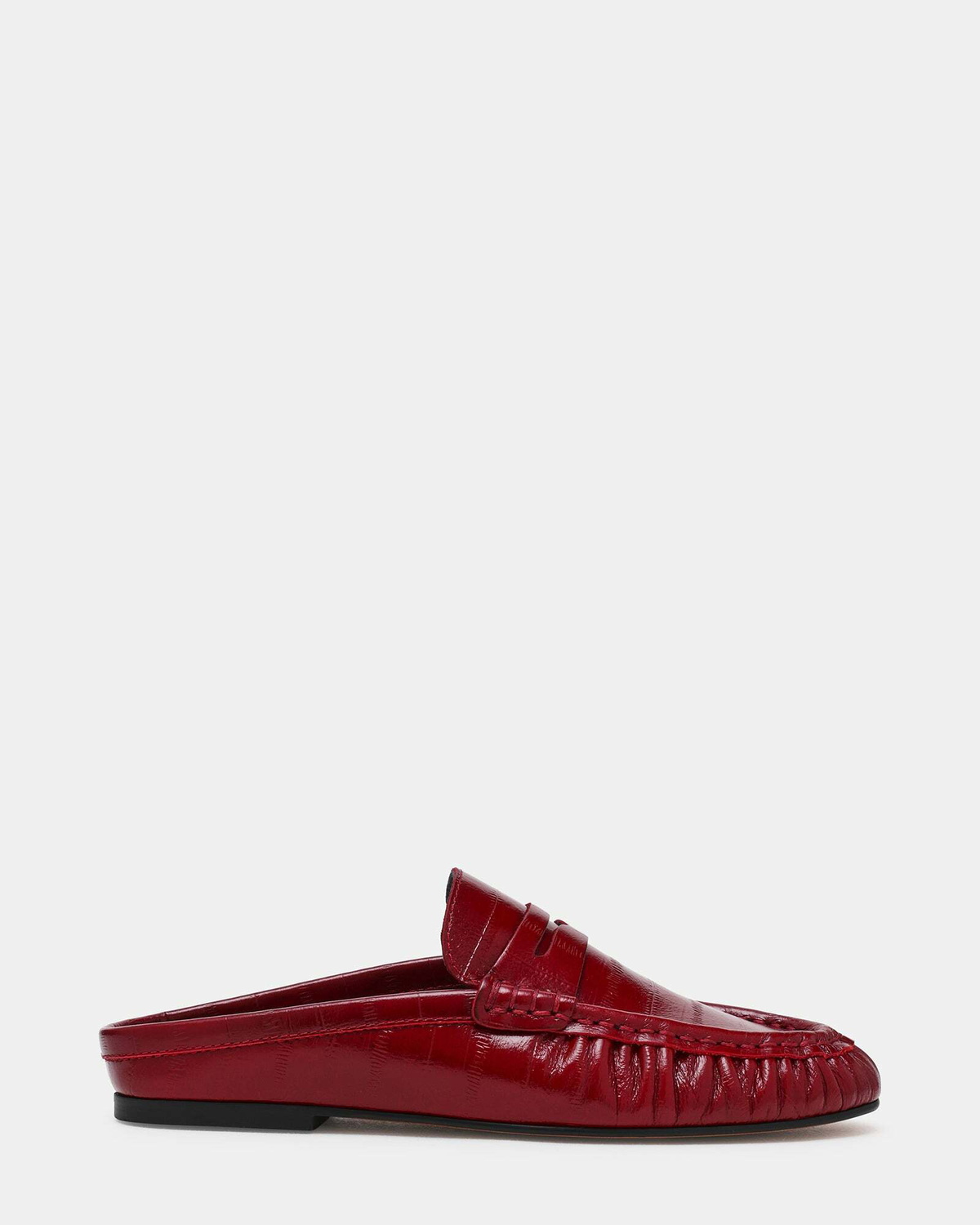 Steve Madden Rafe Flats in Burgundy Exotic