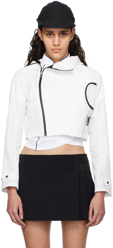 Photo: HYEIN SEO White Cropped Jacket
