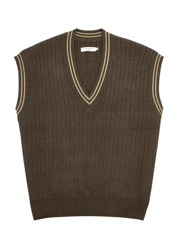 Photo: Nudie Jeans Sverre Knitted Vest Brown