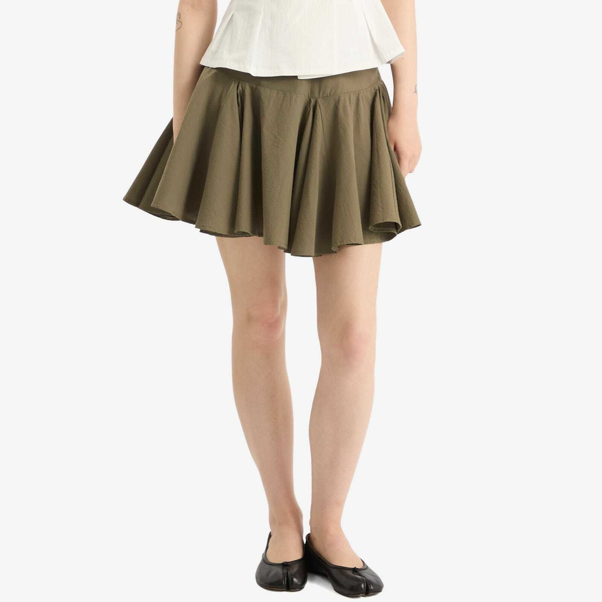 Peachy Den Women's Dylan Mini Skirt in Leaf