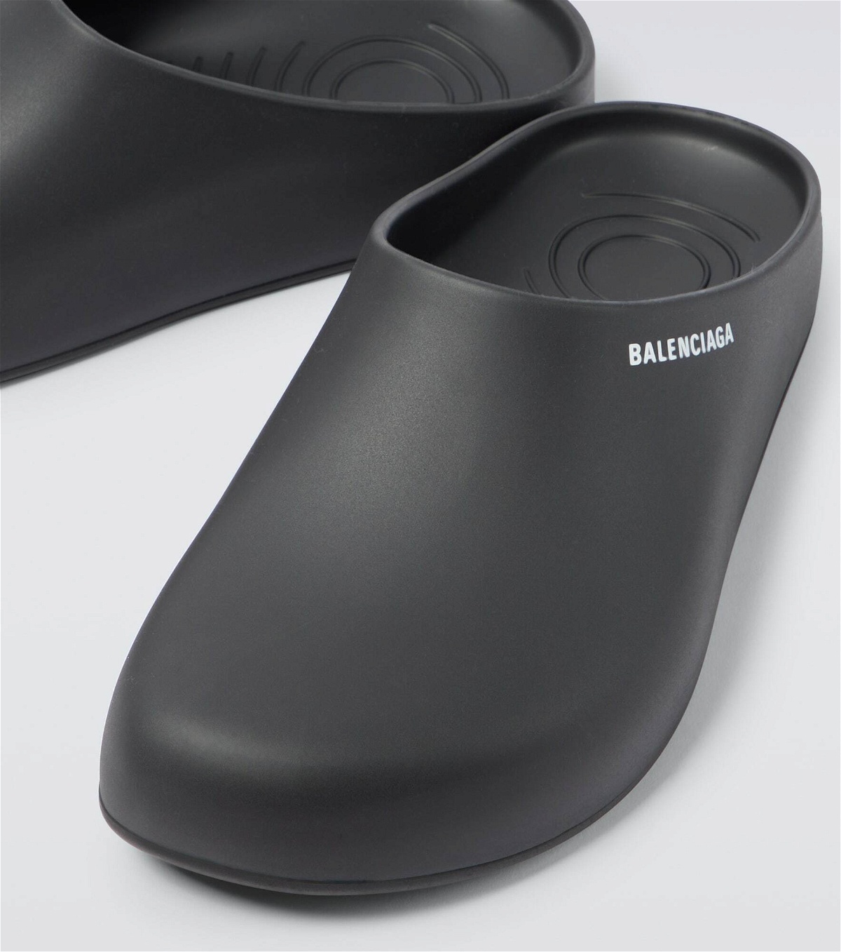 Balenciaga - Pool rubber slippers Balenciaga
