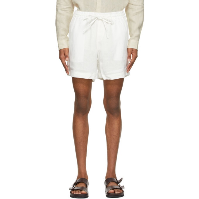 Photo: COMMAS Off-White Linen Classic Shorts