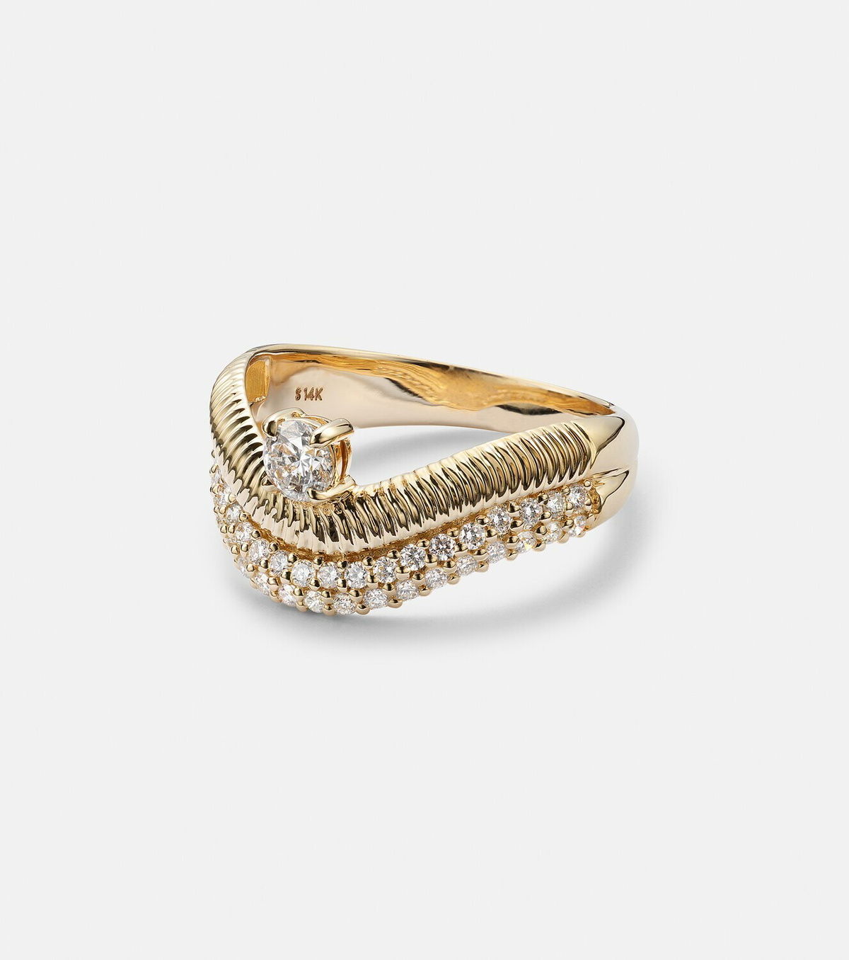Stone and Strand Anjelica 14kt gold ring with diamonds