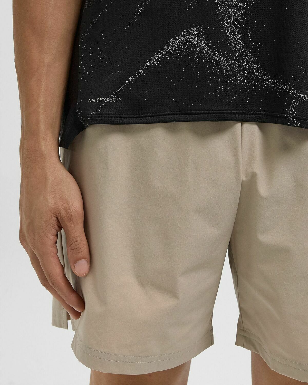 ON Performance-T Lumos Black Mens Shortsleefe