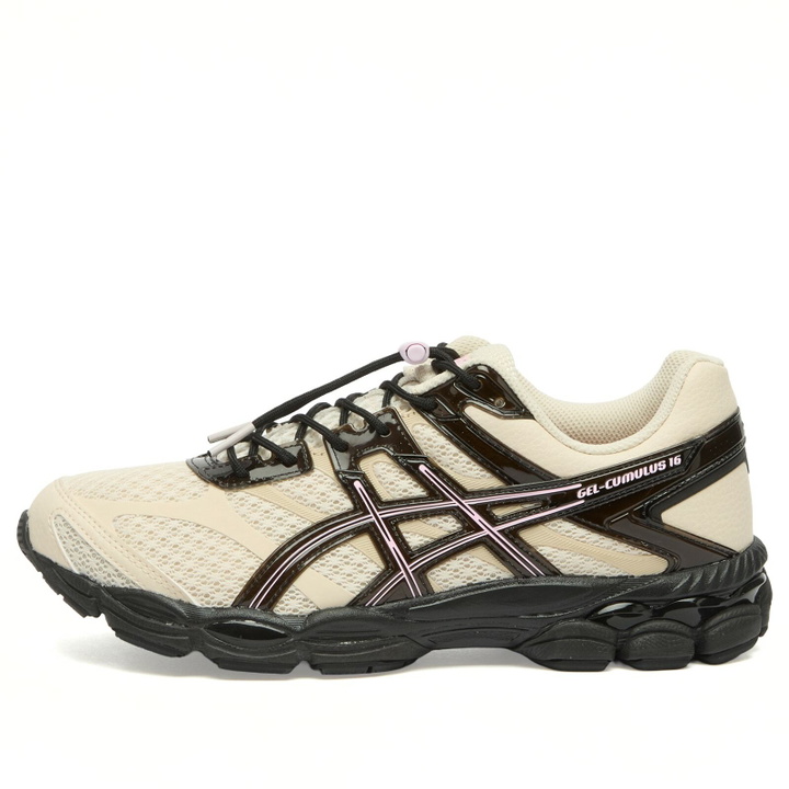 Photo: Asics x Finesse Gel-Cumulus 16 Sneakers in Sand/Desert Rose