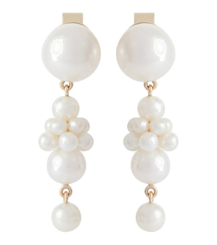 Photo: Sophie Bille Brahe - Petite Tulip 14kt yellow gold earrings with pearls