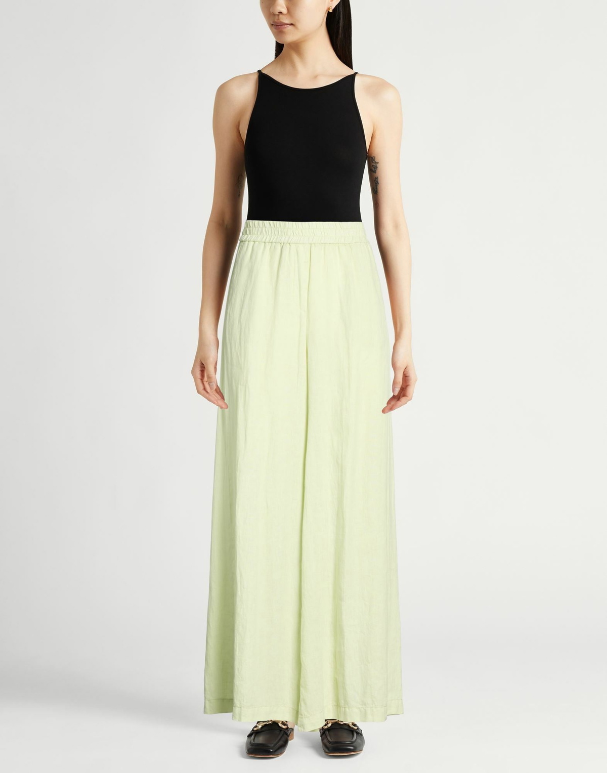 Peserico Easy Womens Pants in Sage green