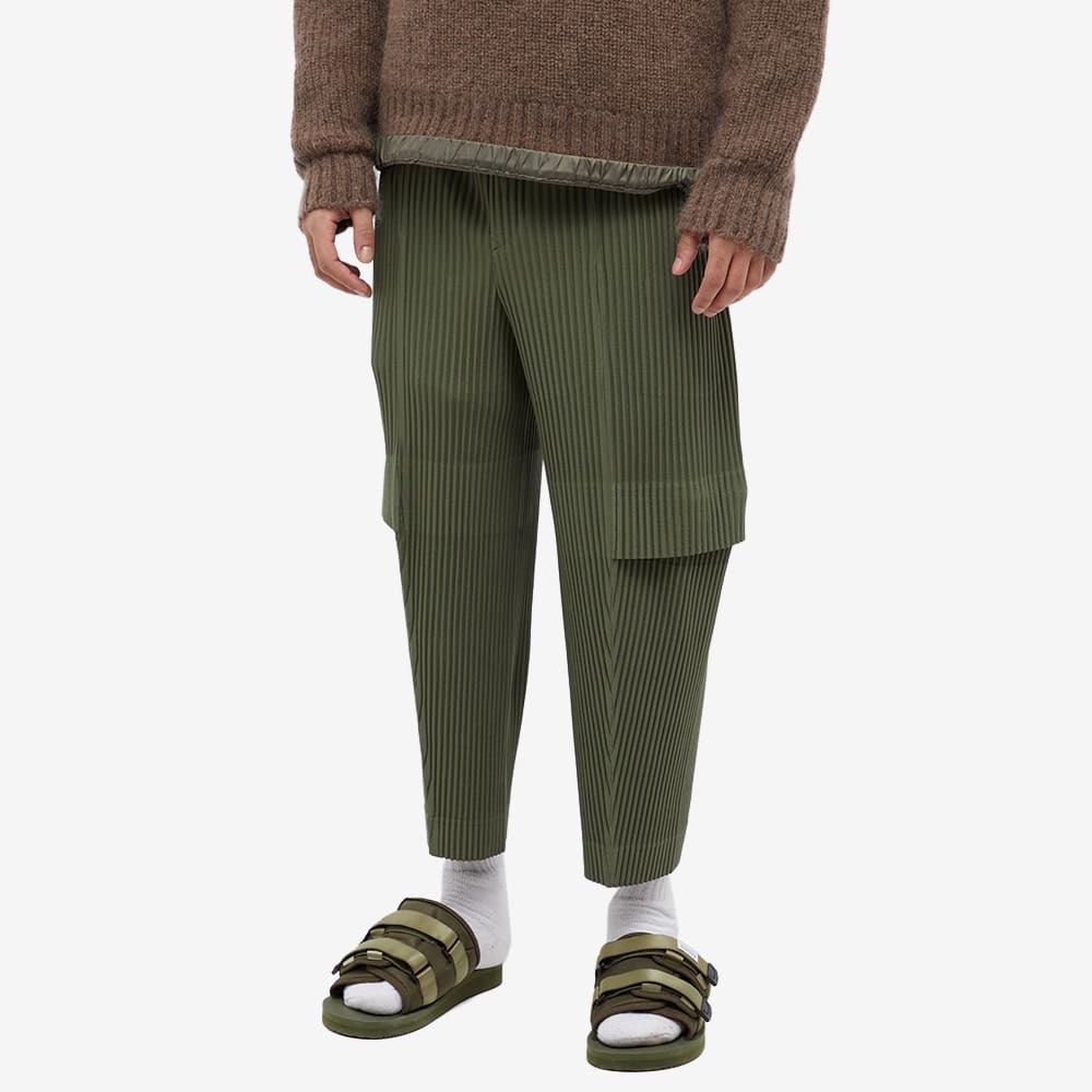 Homme Plissé Issey Miyake Men's Cargo Pleated Pant in Light Cedar