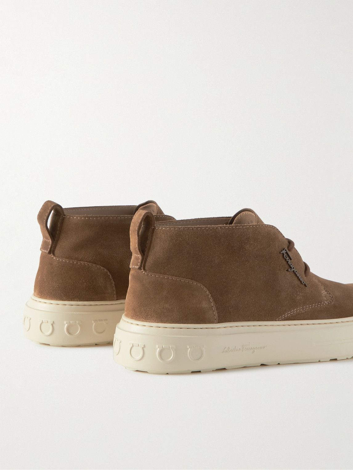 Chukka sneakers hotsell